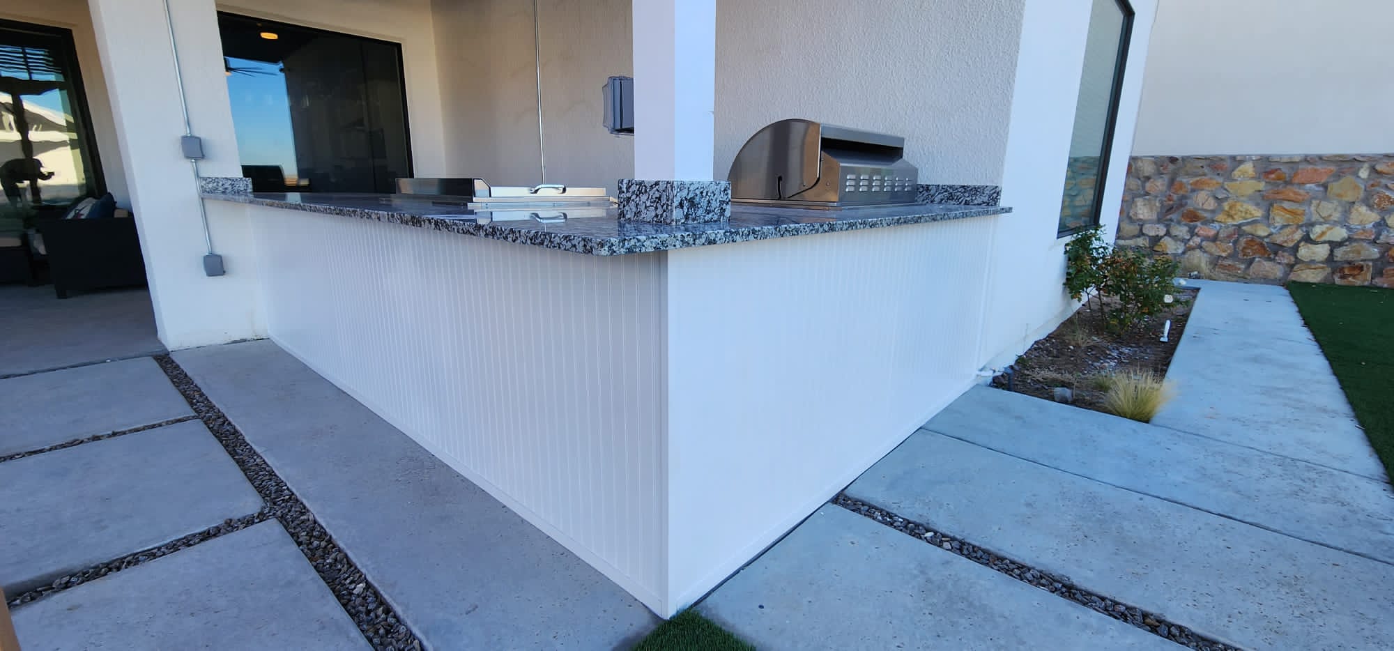 Outdoor kitchen detail